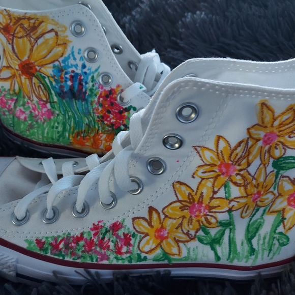 Converse White High-Top Sneakers With Flowers in Acrylic - Picture 1 of 6